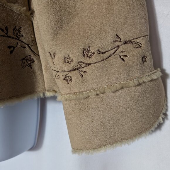 ARSENO CANADA Faux SUEDE & FUR jacket Sz S EMBROIDERIES TOOTH-LIKE buttons A GEM - Picture 8 of 16